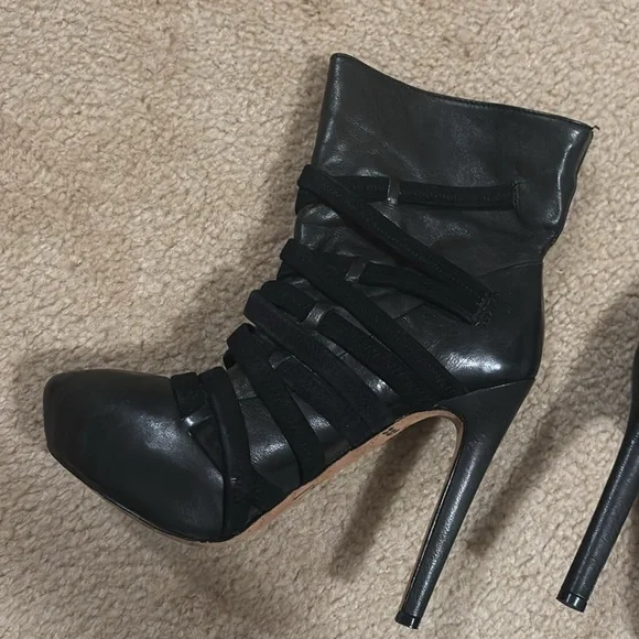 L.A.M.B. Heels - Picture 8 of 14